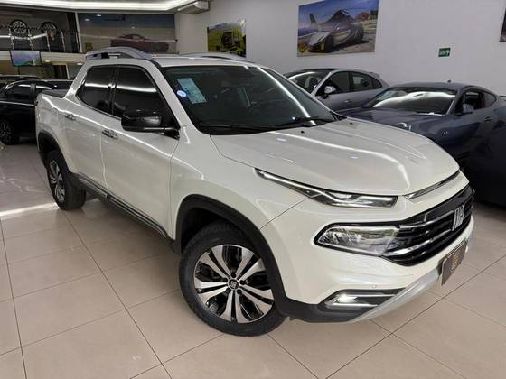 FIAT TORO 1.3 TURBO 270 FLEX VOLCANO AT6 FIAT TORO 1.3 TURBO 270 FLEX VOLCANO AT6